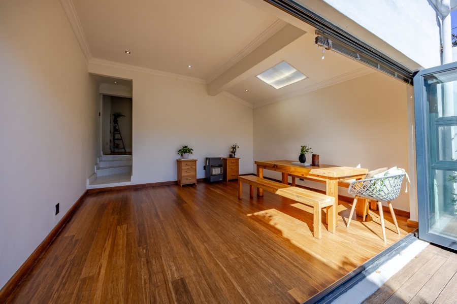 3 Bedroom Property for Sale in Woodstock Western Cape